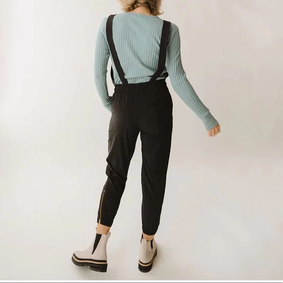 NWOT Albion Fit Black Classic Overall Jumpsuit - Picture 5 of 15